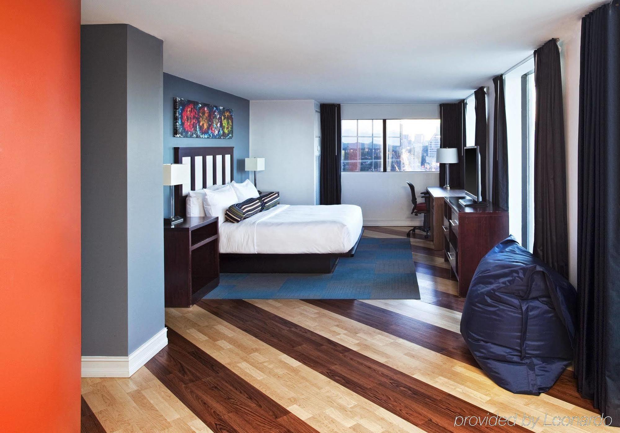 Aloft Nashville West End Exterior photo